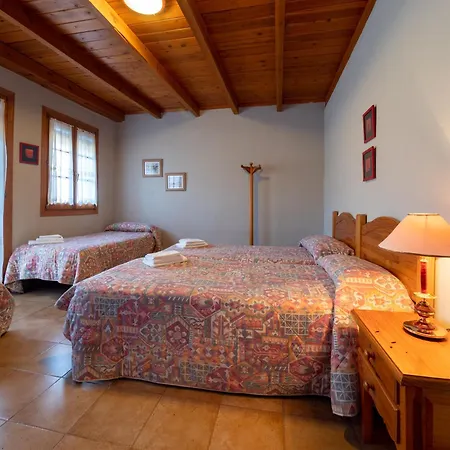 Centro De Vacaciones Morillo De Tou - *