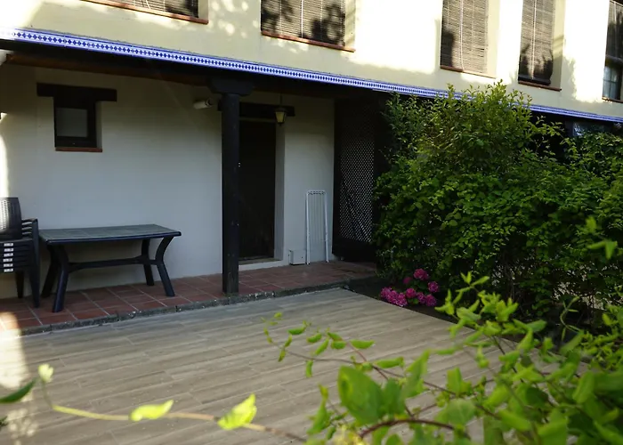 Centro De Vacaciones Morillo De Tou - *